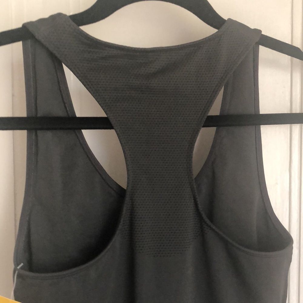 Grey workout tank top with built in bra NWT